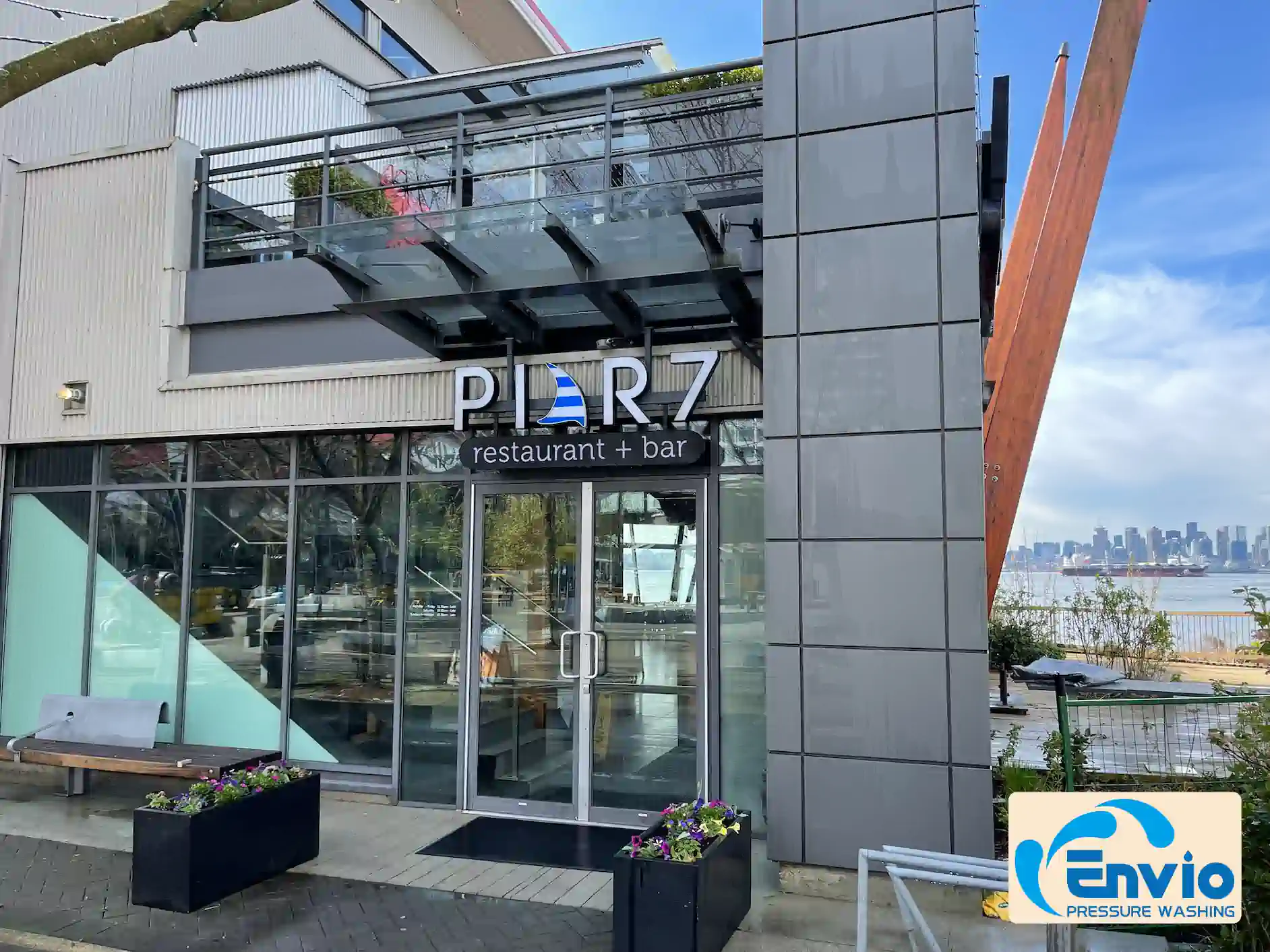 Pier7 resturant exterior cleaning after